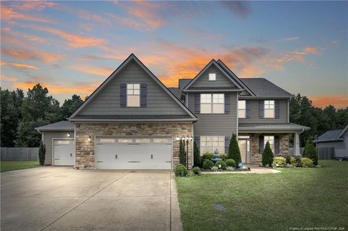 945 Pecan Grove Loop, Hope Mills, NC, 28348-8148 | Card Image