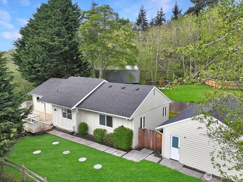 3760 Periwinkle Rd, Clinton, WA, 98236-9231 | Card Image