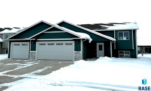 1009 Birch St Street, Harrisburg, SD, 57032 | Card Image