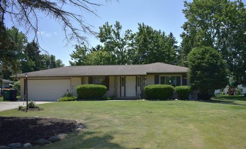 11651 W Grange Avenue, Hales Corners, WI, 53130 | Card Image