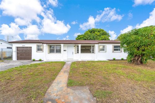 20901 Nw 27th Ct, Miami Gardens, FL, 33056-1404 | Card Image