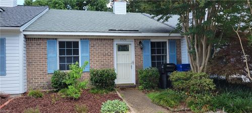 3926 Roebling Ln, Virginia Beach, VA, 23452-1863 | Card Image