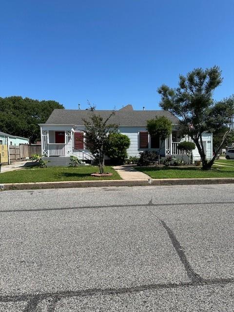 Avenue R , Galveston, TX 77551
