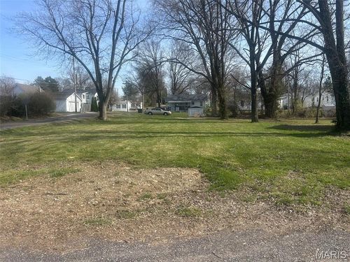 715 N Delaware Ave, Belleville, IL, 62221 | Card Image