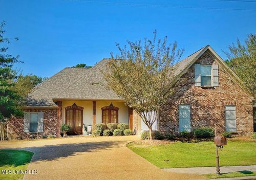 636 Hidden Hills Xing, Brandon, MS, 39047-6381 | Card Image