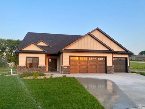 1310 Falstone Alcove Ne, Byron, MN, 55920-5505 | Card Image