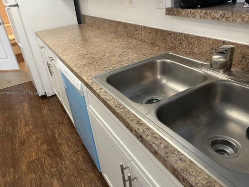 21108-11601 Sw 2nd St, Pembroke Pines, FL, 33025-4910 | Card Image