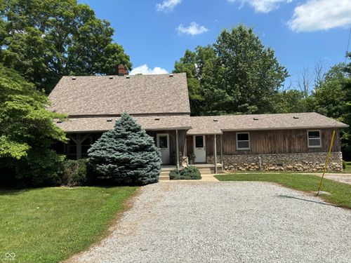 810 N Fort Wayne Rd, Rushville, IN, 46173-1427 | Card Image
