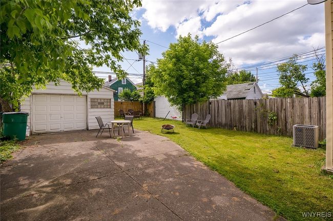 Backyard/ Garage | Image 37