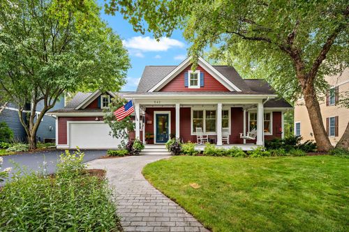 542 Newman Trl, Stillwater, MN, 55082-4529 | Card Image