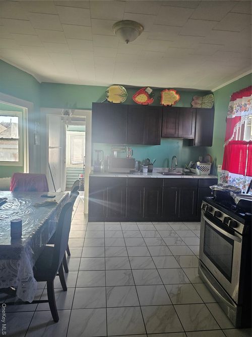 45 Bayswater Blvd, Inwood, NY, 11096-1103 | Card Image