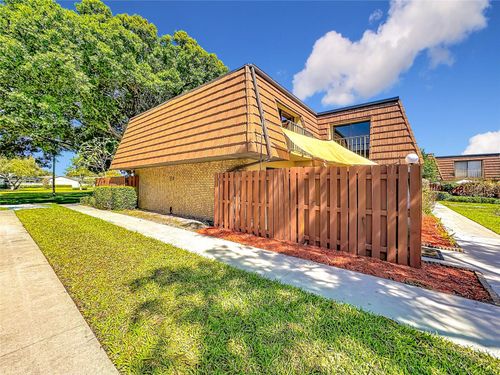 24a-1458 N Lawnwood Circle, Fort Pierce, FL, 34950 | Card Image