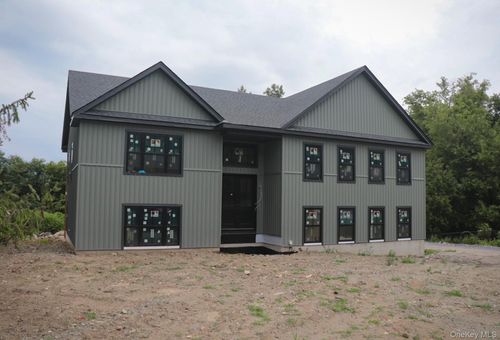 425 Sheafe Rd, Wappingers Falls, NY, 12590-1238 | Card Image