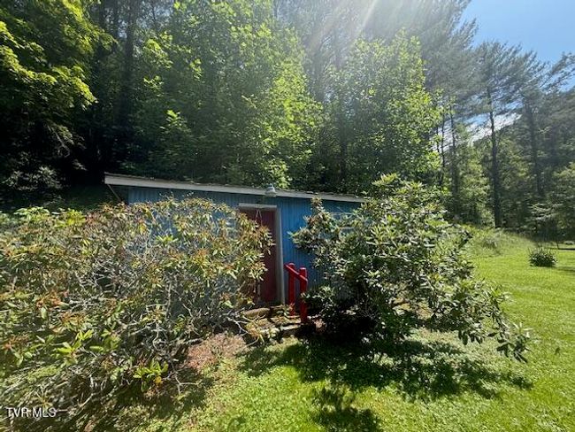 123 Mcmahan Gibbs Rd, House other with 2 bedrooms, 2 bathrooms and null parking in Roan Mountain TN | Image 48