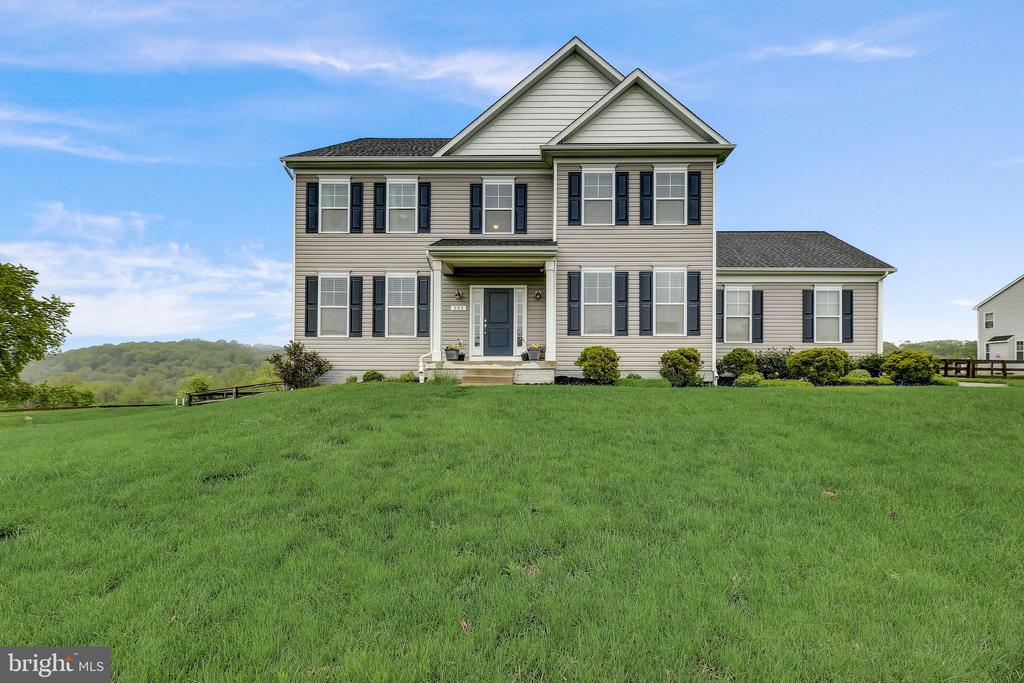 Rochester Dr, Westminster, MD 21157