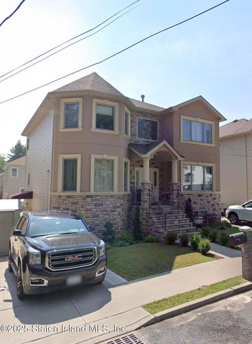 1-32 Herbert St, Staten Island, NY, 10309-4800 | Card Image