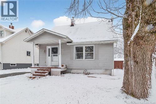 124 Reade St, Moncton, NB, E1C6S2 | Card Image