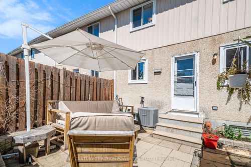 125-e-1554 E Beaverpond Drive, Cyrville - Carson Grove - Pineview, ON, K1B3R9 | Card Image