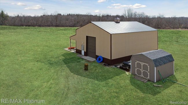 7020 Mancour Dr, House other with 5 bedrooms, 5 bathrooms and null parking in Grand Blanc MI | Image 59