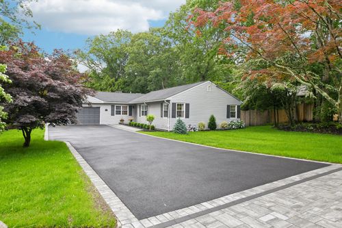 3 Ivy Hill Dr, Smithtown, NY, 11787-4003 | Card Image