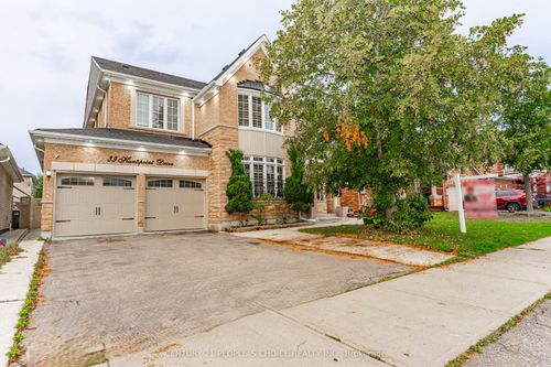 39 Huntspoint Dr, Brampton, ON, L6P2E9 | Card Image