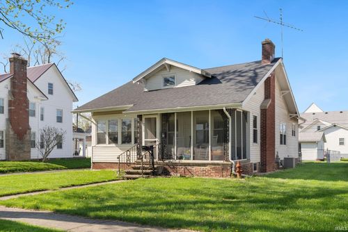 211 W Oak St, Butler, IN, 46721-1333 | Card Image