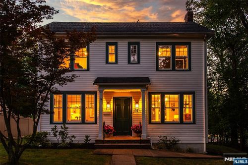 31 Westover Rd, Verona, NJ, 07044-2907 | Card Image