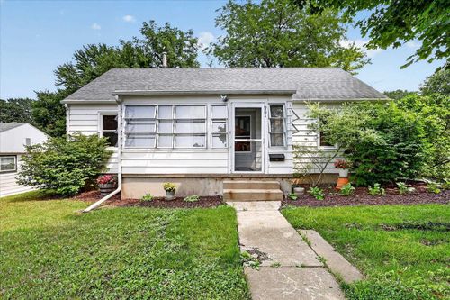 961 W Jefferson Street, Freeport, IL, 61032 | Card Image