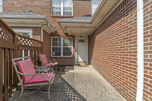 402 Blue Rose Ct, Louisville, KY, 40223-3121 | Card Image