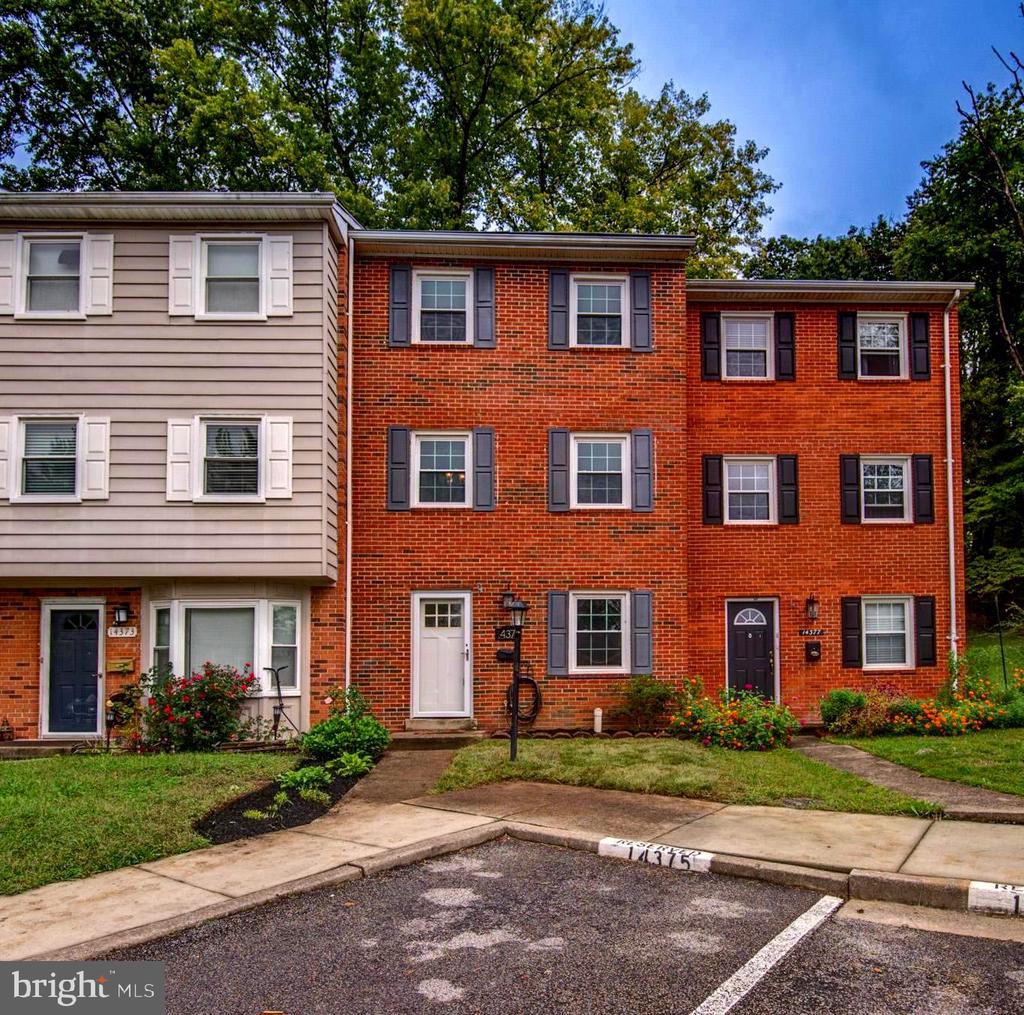 Berkshire Dr, Woodbridge, VA 22193