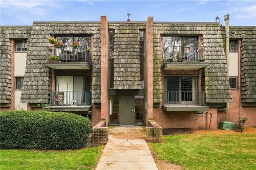 322-322 Forest Green Dr, Coraopolis, PA, 15108-2759 | Card Image