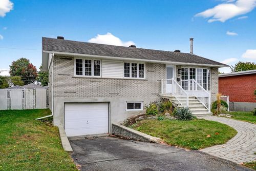 471 Rue Lajeunesse, Laval, QC, H7X1R9 | Card Image