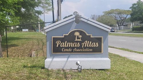 apt-3-4214 Pershing Pointe Pl, ORLANDO, FL, 32822-4047 | Card Image