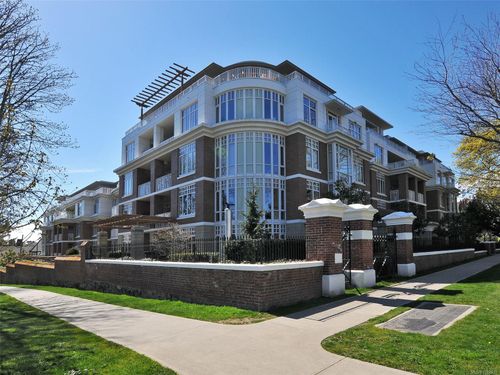 311-999 Burdett Ave, Victoria, BC, V8V3G7 | Card Image