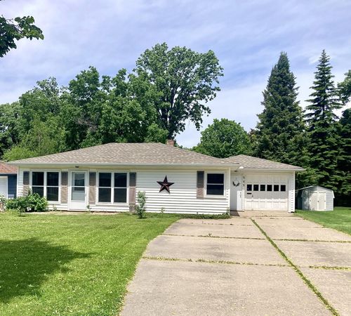 565 Madson Avenue Sw, Hutchinson, MN, 55350 | Card Image