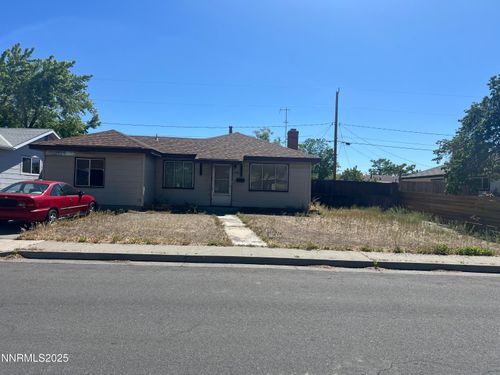920 Cordone Ave, Reno, NV, 89502-2604 | Card Image