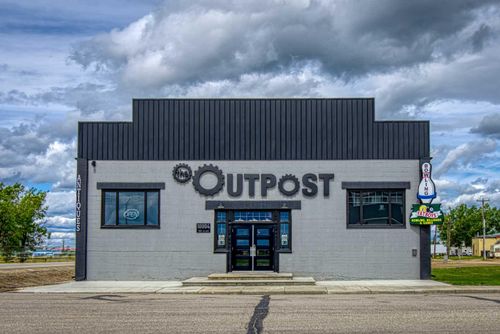 {{alt}} | Card Image