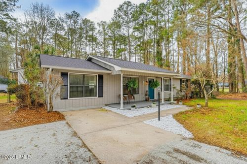 640 Old House Rd, Ridgeland, SC, 29936-5744 | Card Image