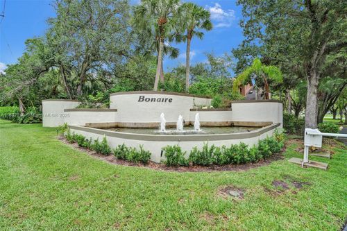 apt-f6-7780 79th Ave, Tamarac, FL, 33321-2867 | Card Image