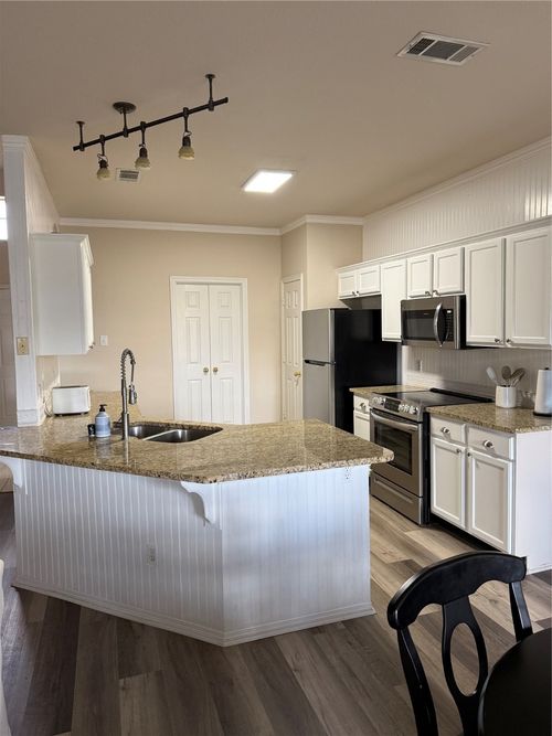 1711 Chatham Ln, Keller, TX, 76248-8280 | Card Image