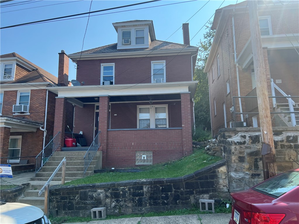 Pine St, Ambridge, PA 15003