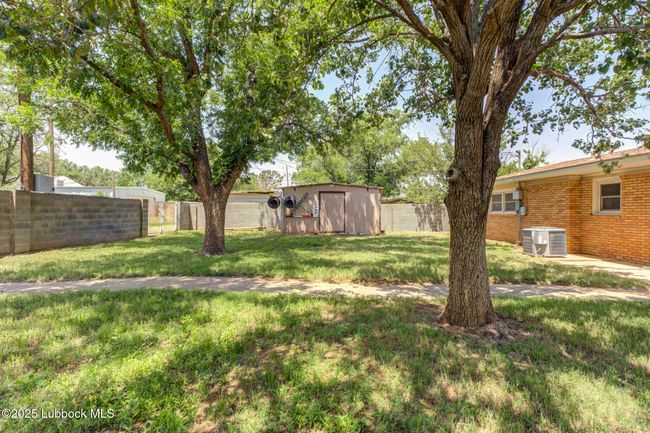 1308 E Buckley St, House other with 4 bedrooms, 3 bathrooms and null parking in Brownfield TX | Image 61