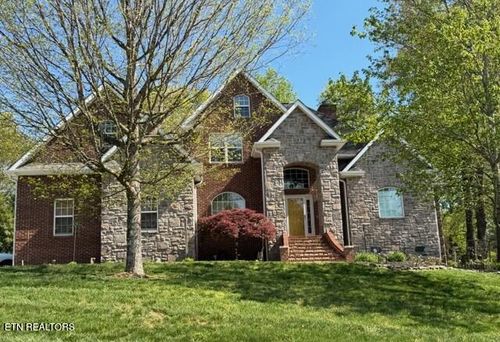 110 Saint James Ln, Clinton, TN, 37716-6367 | Card Image
