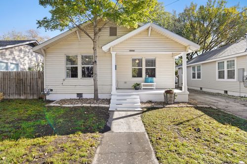 1223, 1223 1/2 & 1225 S Austin Avenue S, Georgetown, TX, 78626 | Card Image