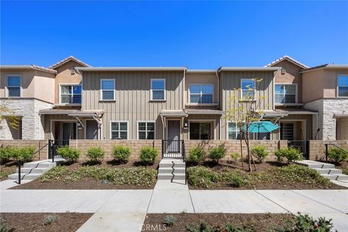 22886 Concord Dr, Santa Clarita, CA, 91350 | Card Image