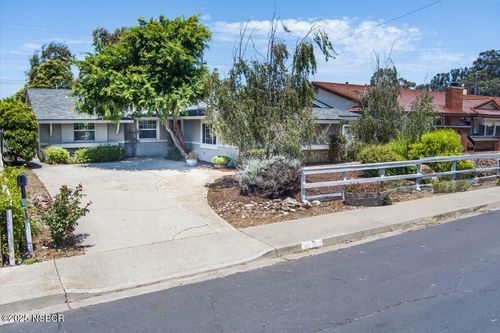 1729 Berkeley Dr, Lompoc, CA, 93436-7115 | Card Image