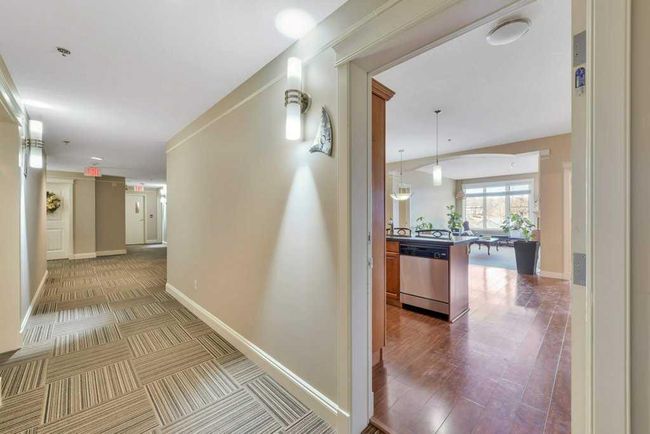 304 - 4707 50 Street, Condo with 2 bedrooms, 2 bathrooms and 2 parking in Sylvan Lake AB | Image 4