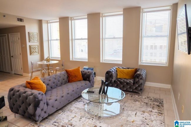APT-12A - 2008 3 Rd Ave N, Condo with 2 bedrooms, 1 bathrooms and null parking in BIRMINGHAM AL | Image 12