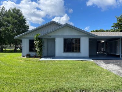 3769 W Citrus Trce, House other with 3 bedrooms, 2 bathrooms and null parking in Davie FL | Image 1