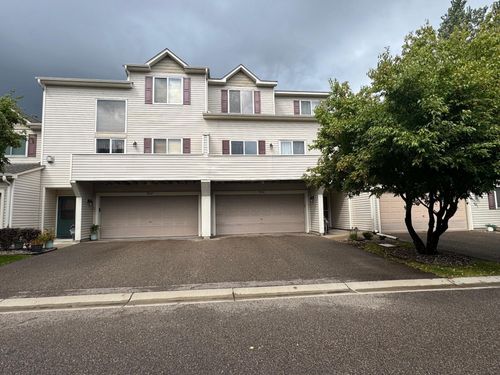 9150 Comstock Ln N, Maple Grove, MN, 55311-1578 | Card Image